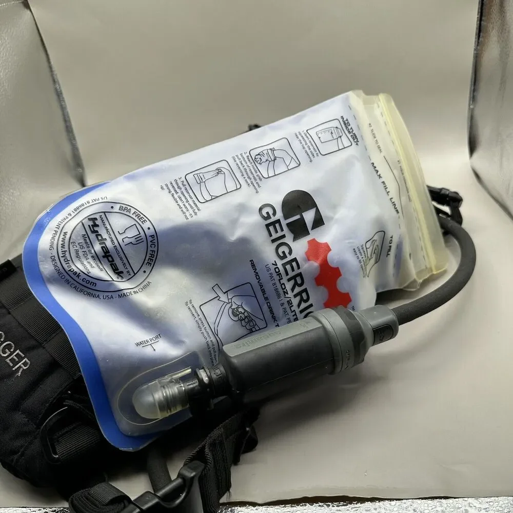 GEIGERRIG Tactical Rigger Hydration Pack 2L( Black G5-RIGGER-BK)